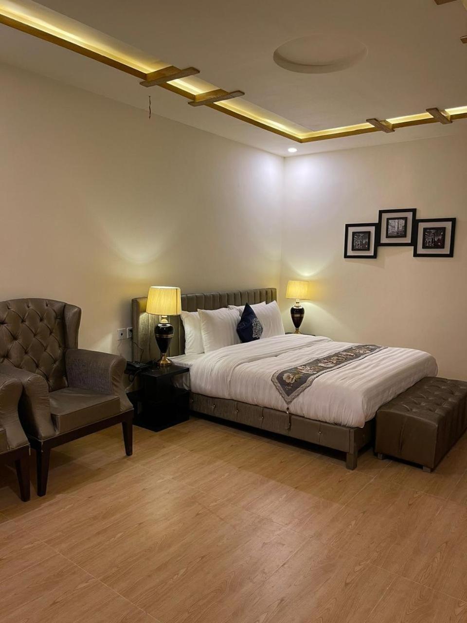 The Corporate Lodges Hotel Saidu Sharif Exteriér fotografie