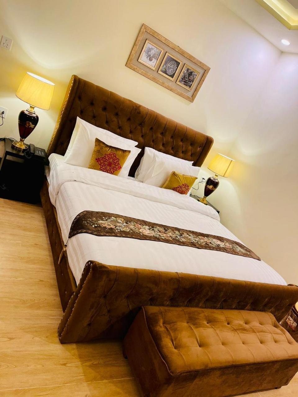 The Corporate Lodges Hotel Saidu Sharif Exteriér fotografie